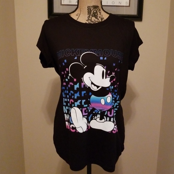 NWOT MICKEY MOUSE TEE!! JUNIORS SIZE - Picture 3 of 6